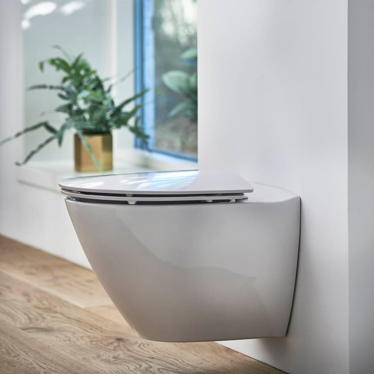 „Ifö Spira“ pakabinamas WC puodas su „Rimfree“ technologija „Ifö Spira“ pakabinamas WC puodas su „Rimfree“ technologija