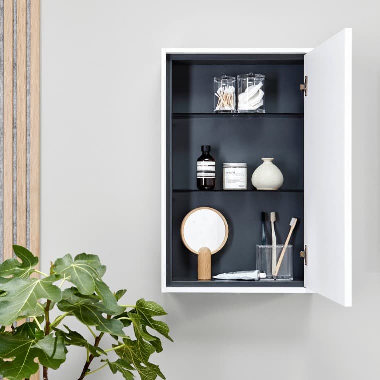 „Ifö Sense Art“ šoninė spintelė „Ifö Sense Art“ šoninė spintelė